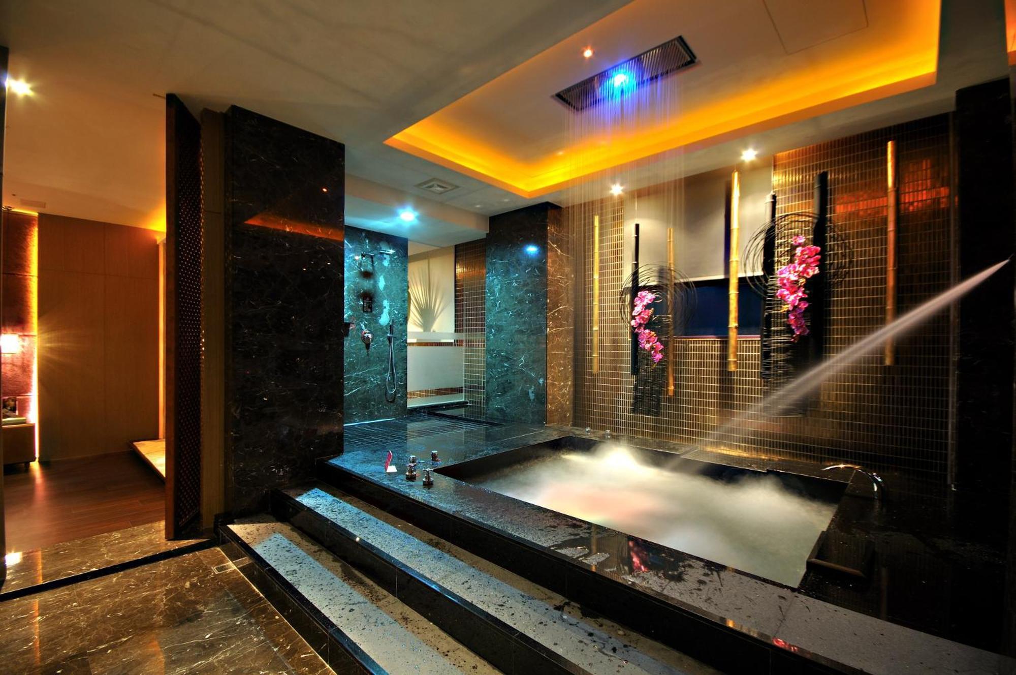 Dubai Motel Yilan Exterior foto